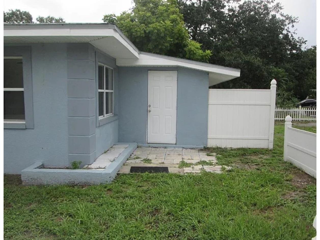 5901 28th Street N Saint Petersburg FL 33714 TB8476636 image3