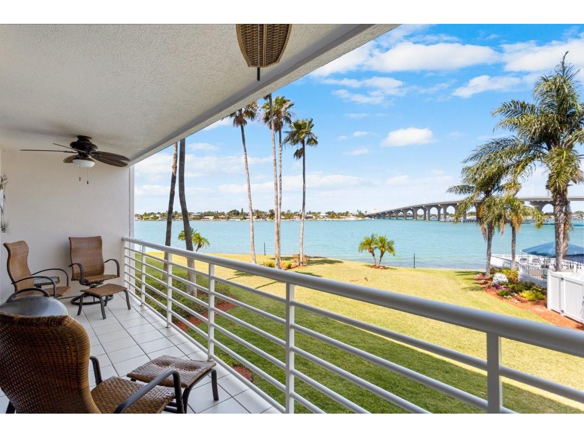 5901 Bahia Del Mar Circle #222 Saint Petersburg FL 33715 - BOCA CIEGA BAY U8199130 image1