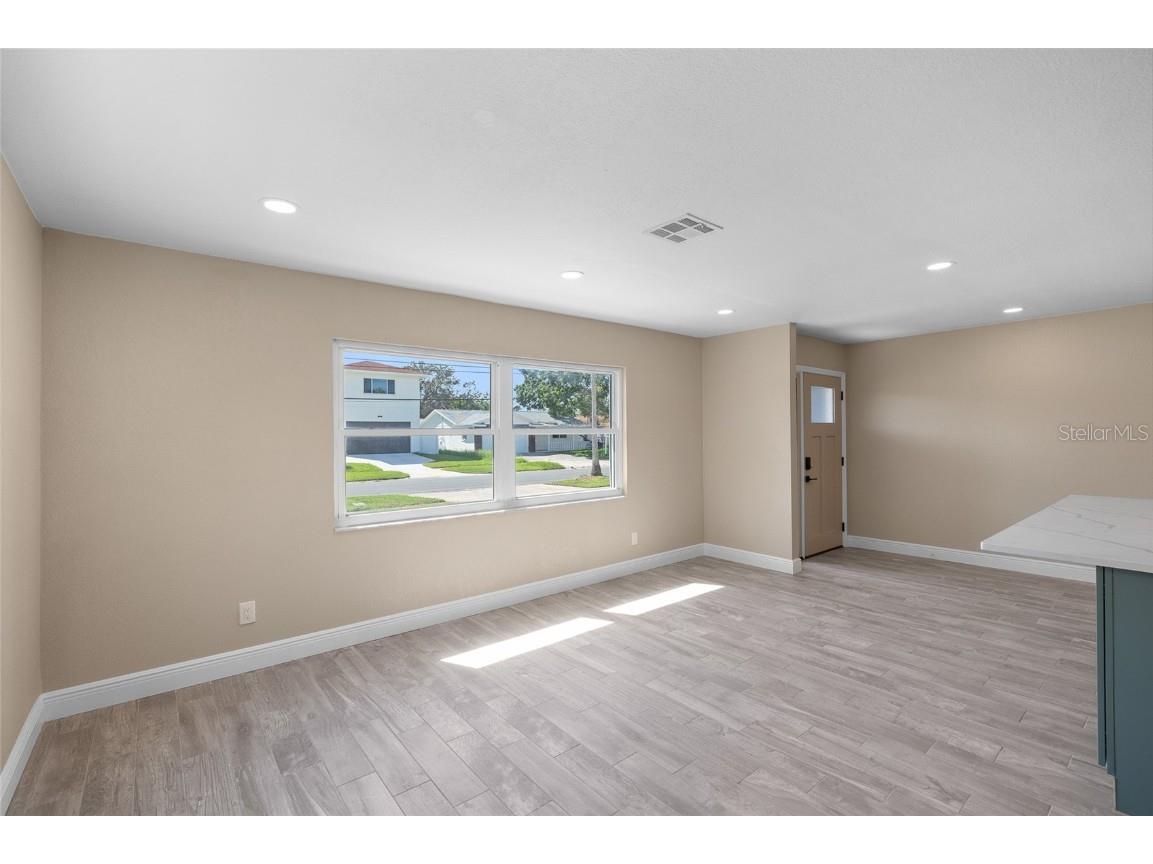 5901 Denver Street NE Saint Petersburg FL 33703 TB8452651 image6