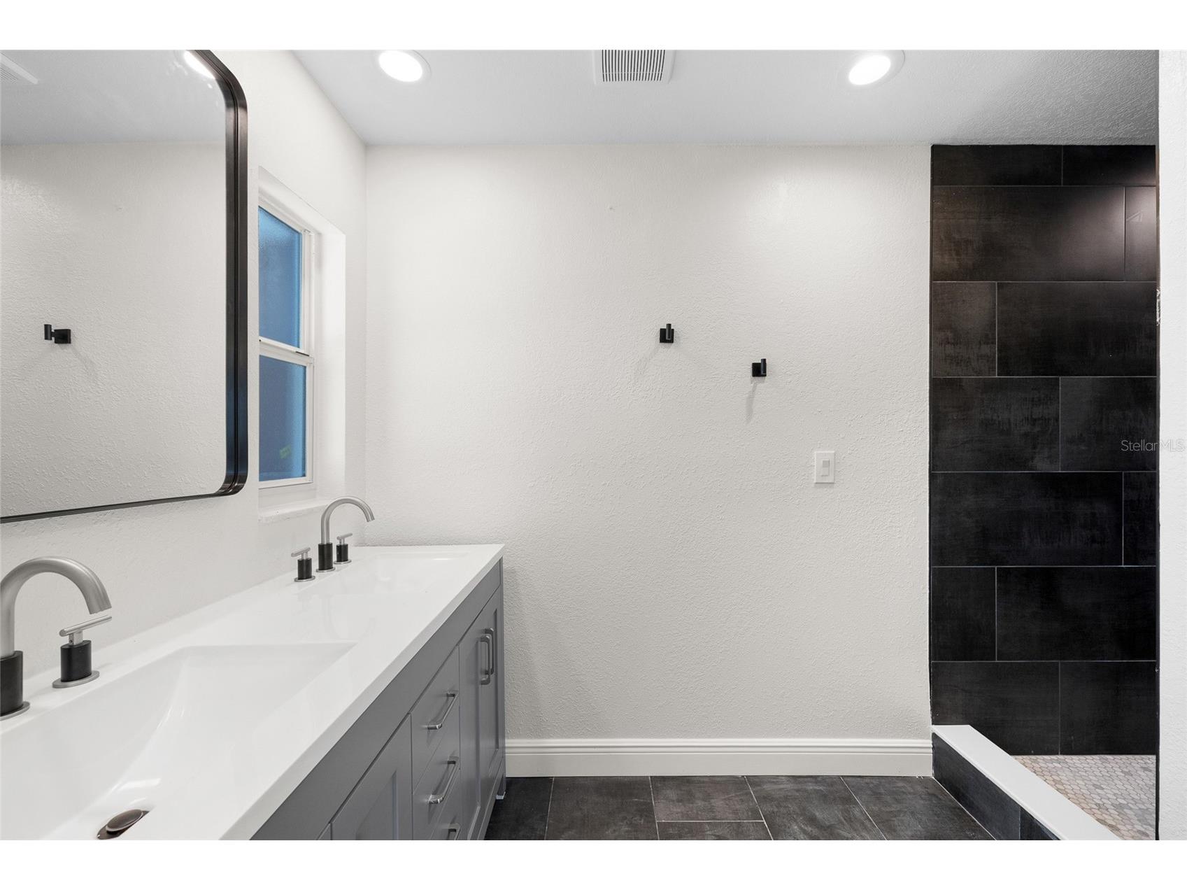 5901 Denver Street NE Saint Petersburg FL 33703 TB8517779 image25