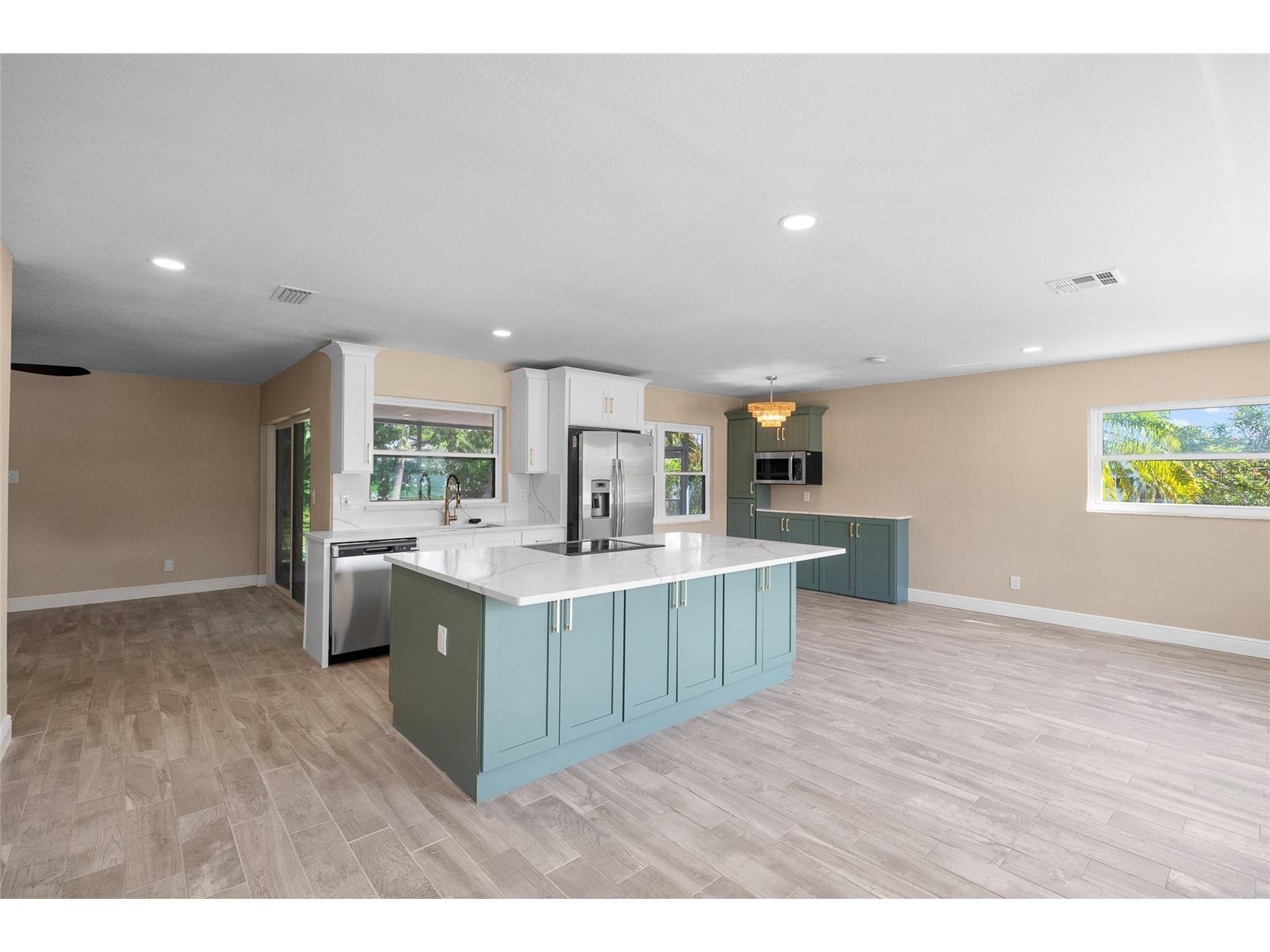 5901 Denver Street NE Saint Petersburg FL 33703 TB8517779 image4