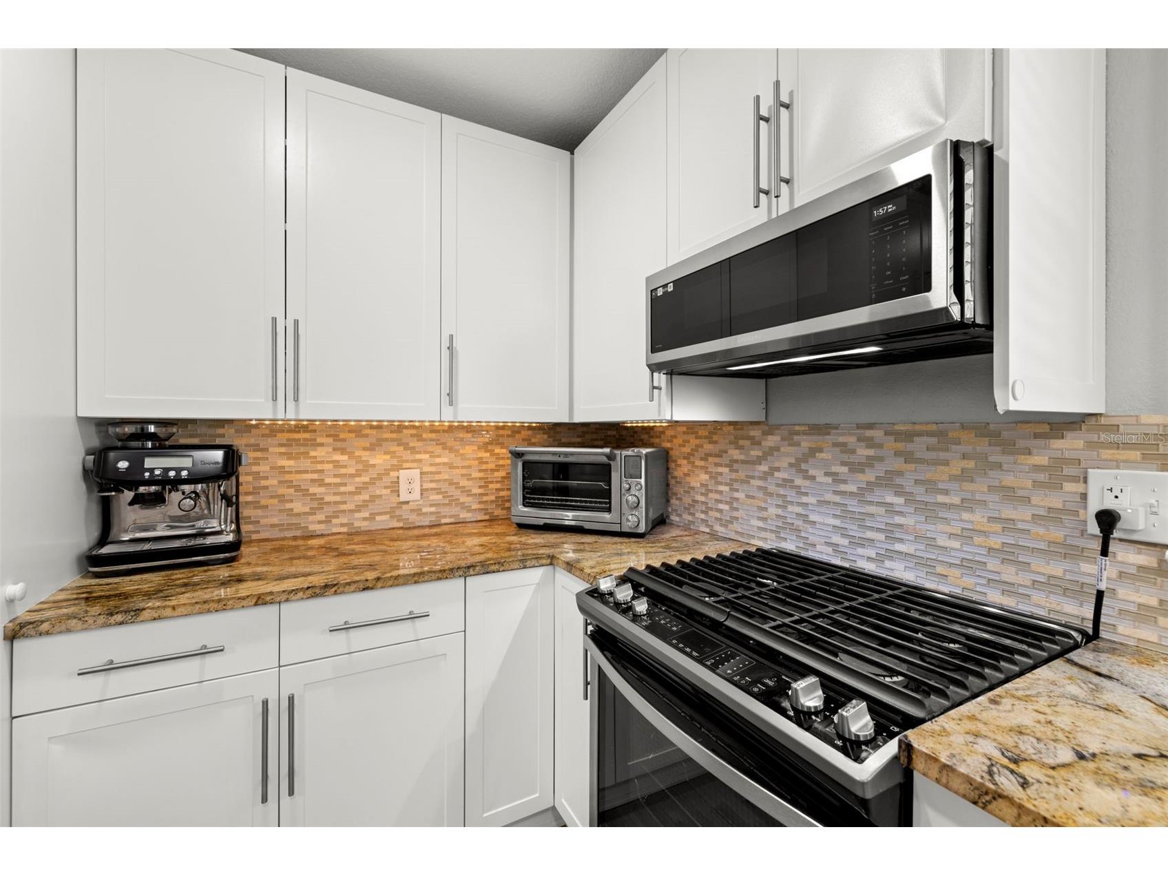 5901 N Kenneth Avenue Tampa FL 33604 TB8468751 image13