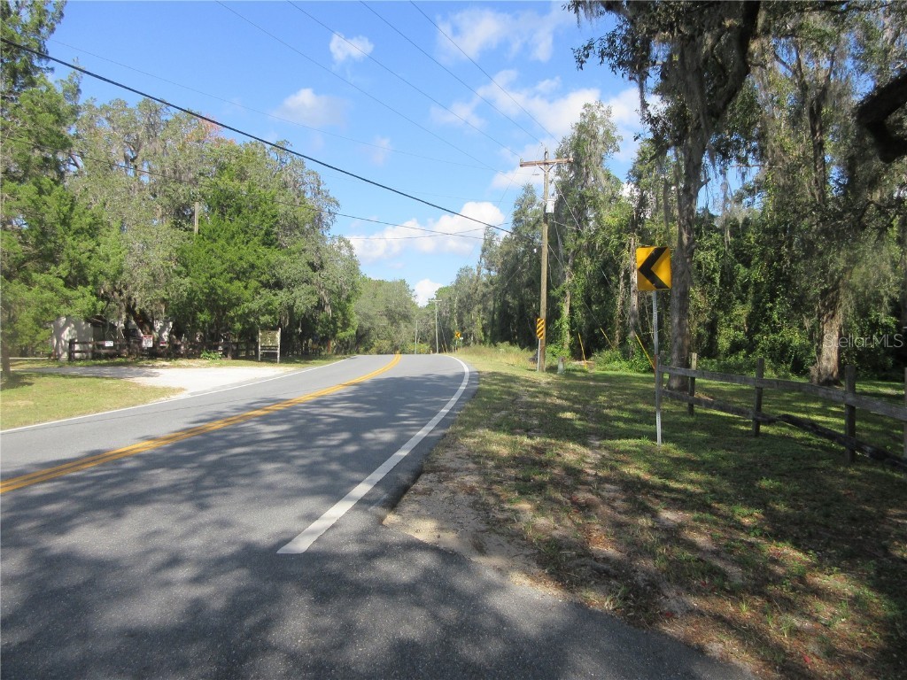 5901 S Highway 314a Ocklawaha FL 32179 OM713382 image26