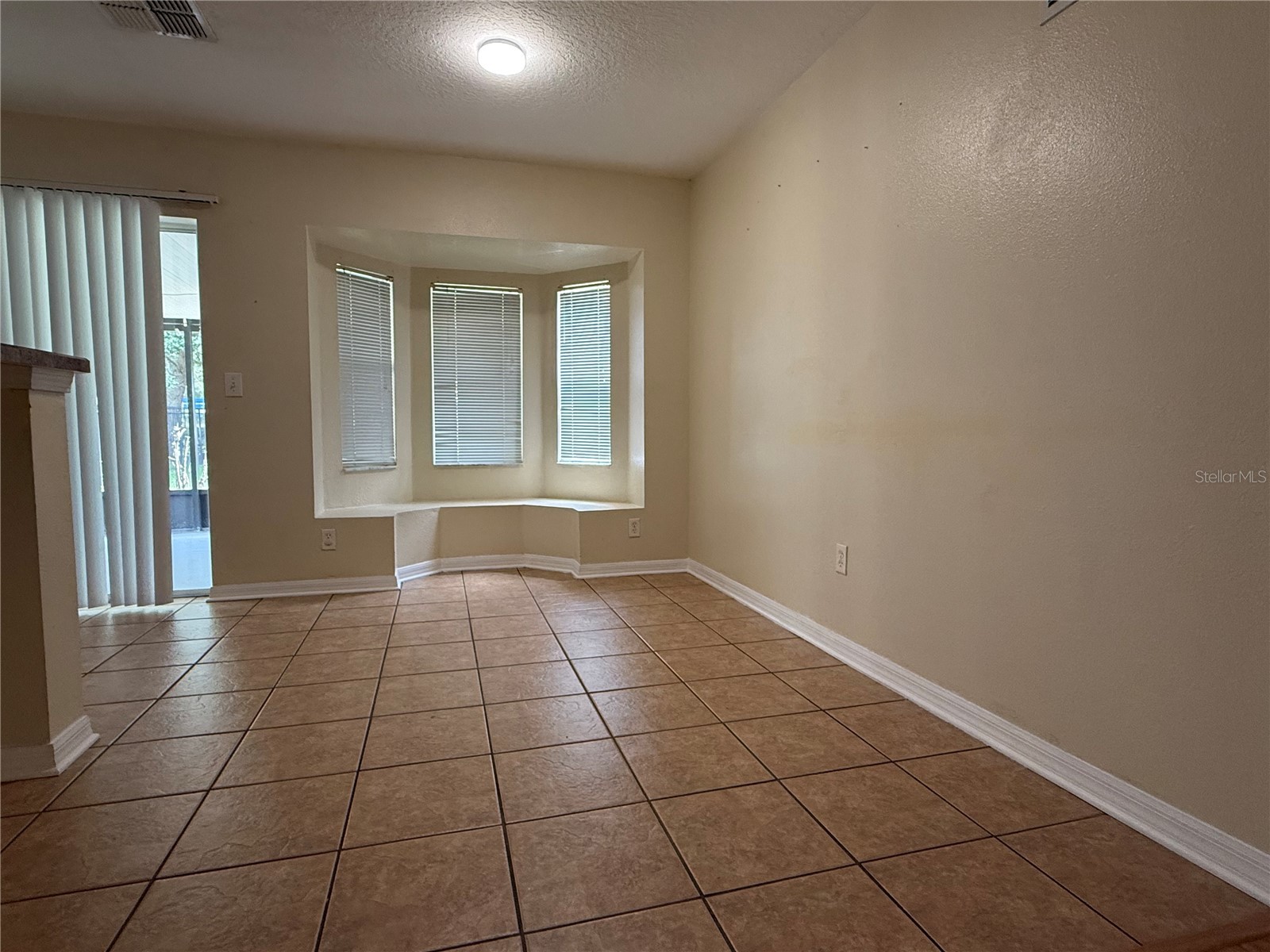 5901 Wrenwater Drive Lithia FL 33547 TB8504637 image4