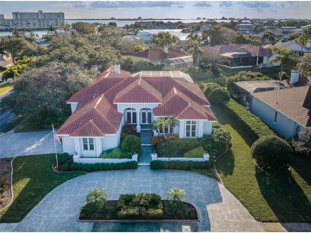 5902 Pelican Bay Plaza S Gulfport FL 33707 U8246964 image1