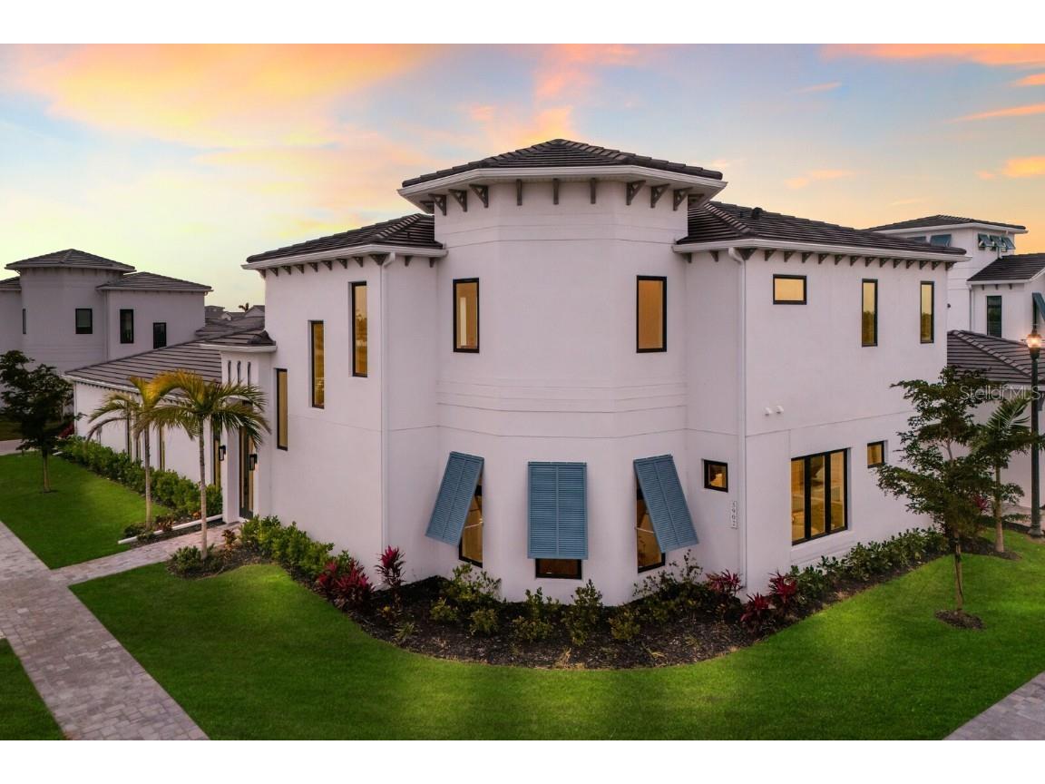 5902 Red Mangrove Lane Bradenton FL 34210 - BLUE LAGOON IN THE COMMUNITY A4635748 image1