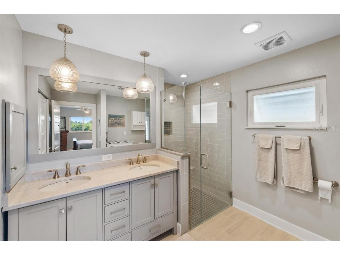 5902 Tidewood Avenue #1 Sarasota FL 34231 A4673119 image29