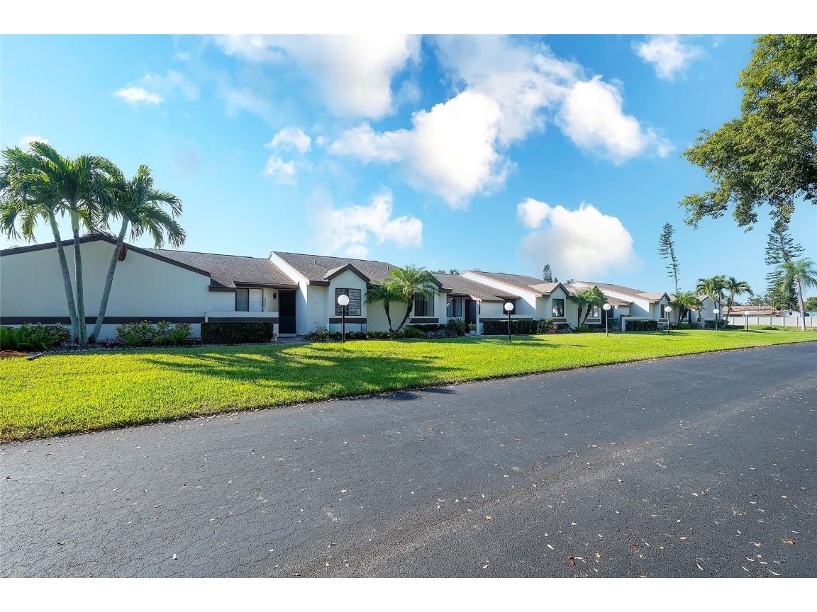 5903 36th Avenue Circle W Bradenton FL 34209 A4673677 image3