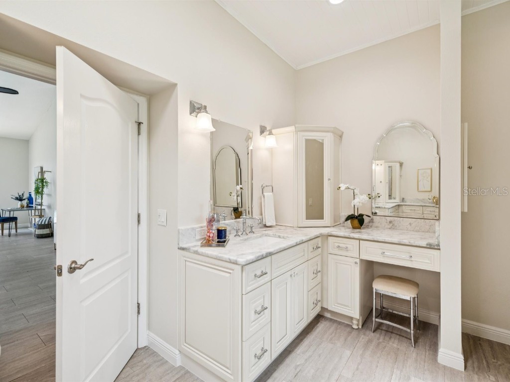 5903 Cachette De Riviera Court New Port Richey FL 34655 W7876818 image21