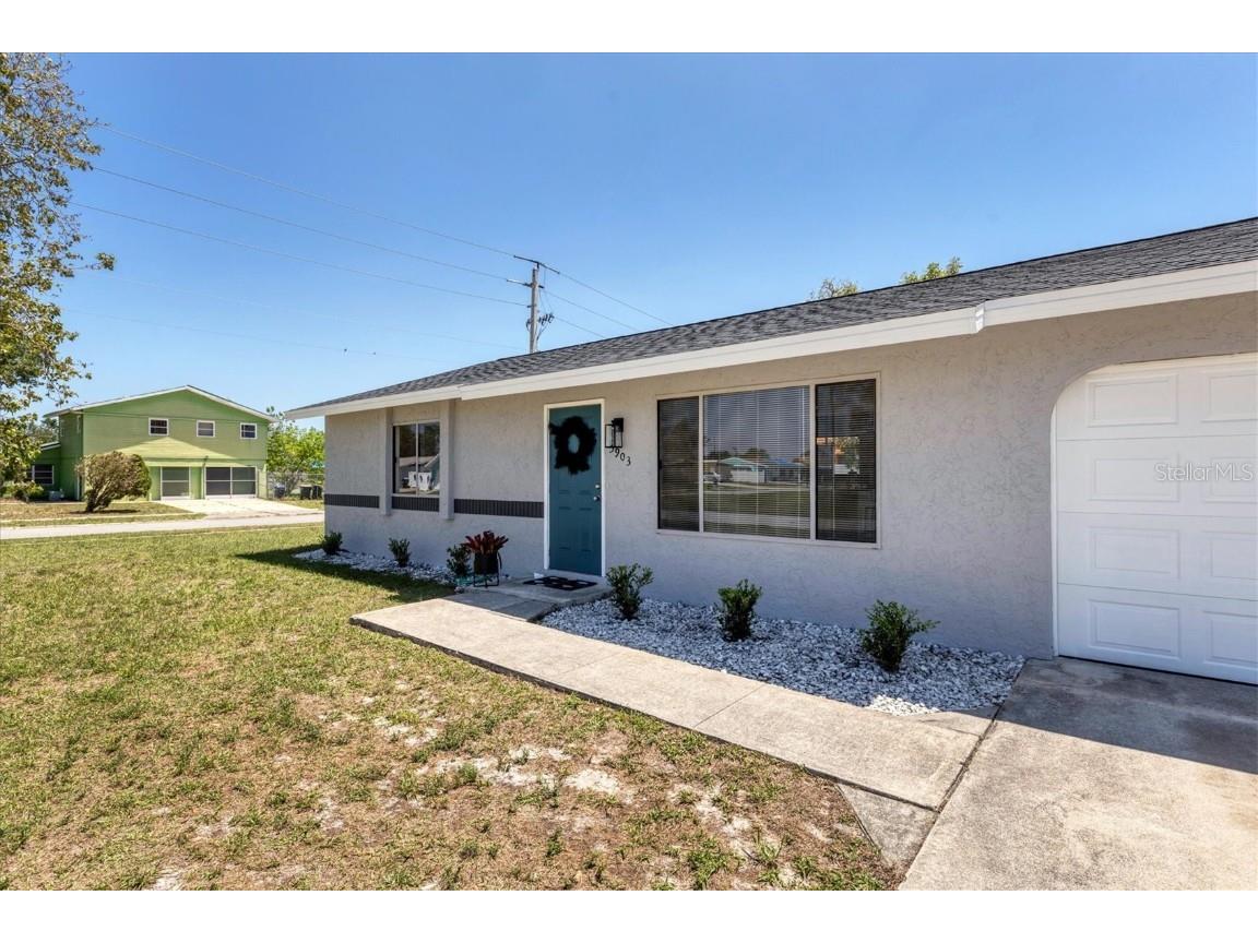 5903 Mayberry Avenue North Port FL 34287 A4569463 image1