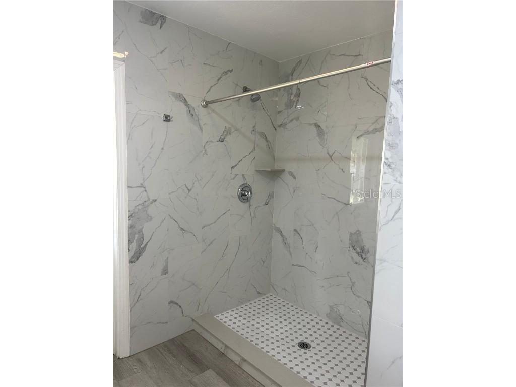 5903 Richard Place Sarasota FL 34231 A4662365 image13