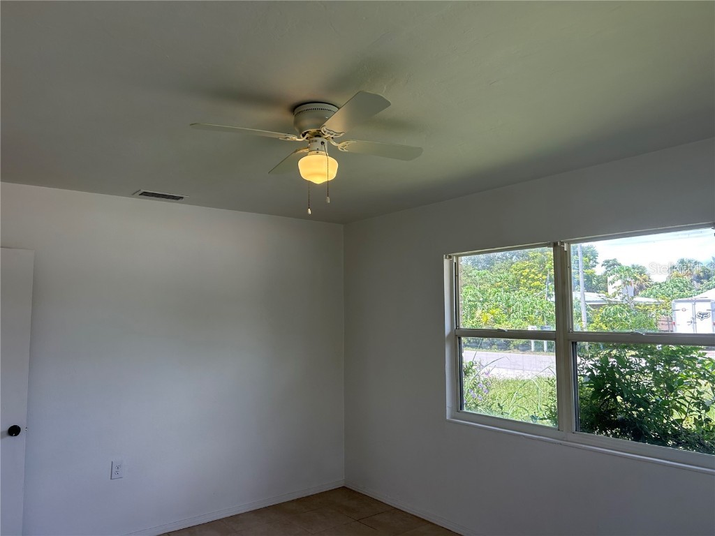 5903 Richard Place Sarasota FL 34231 A4662365 image25