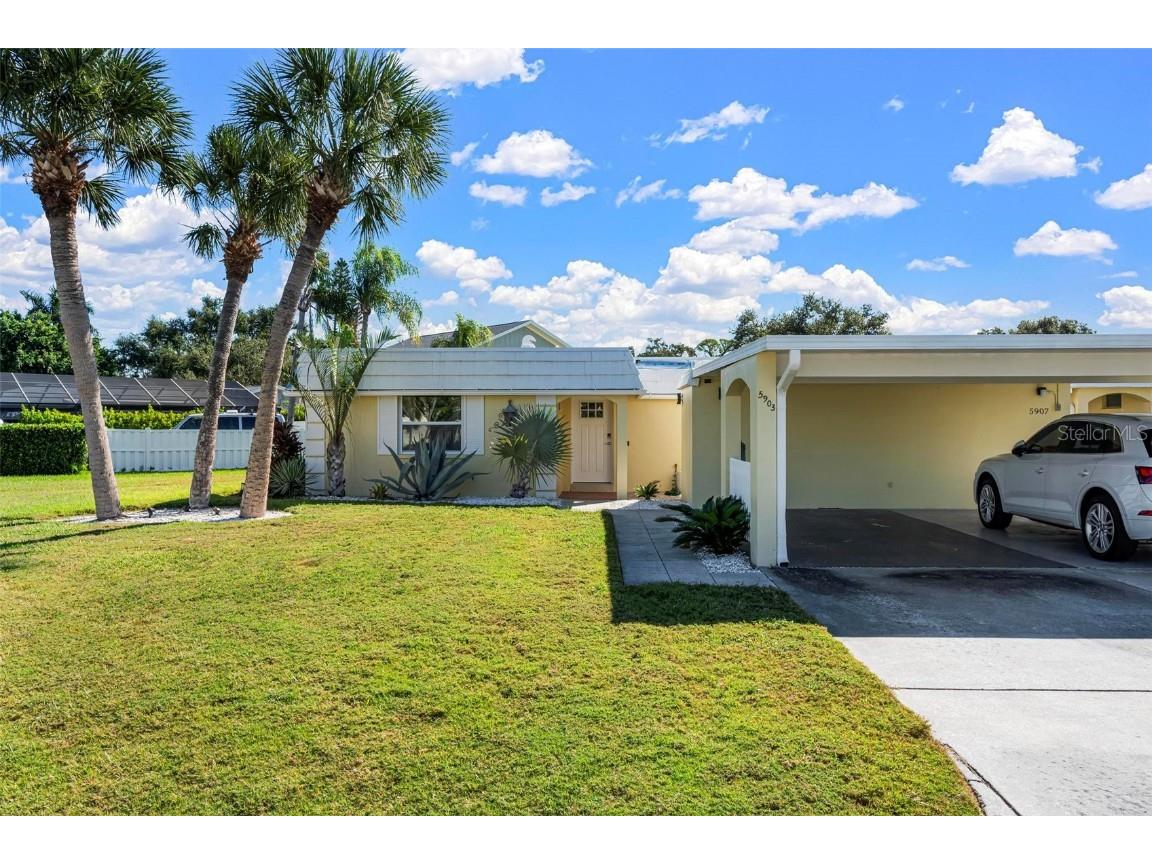 5903 Tidewood Avenue #1 Sarasota FL 34231 A4671073 image1