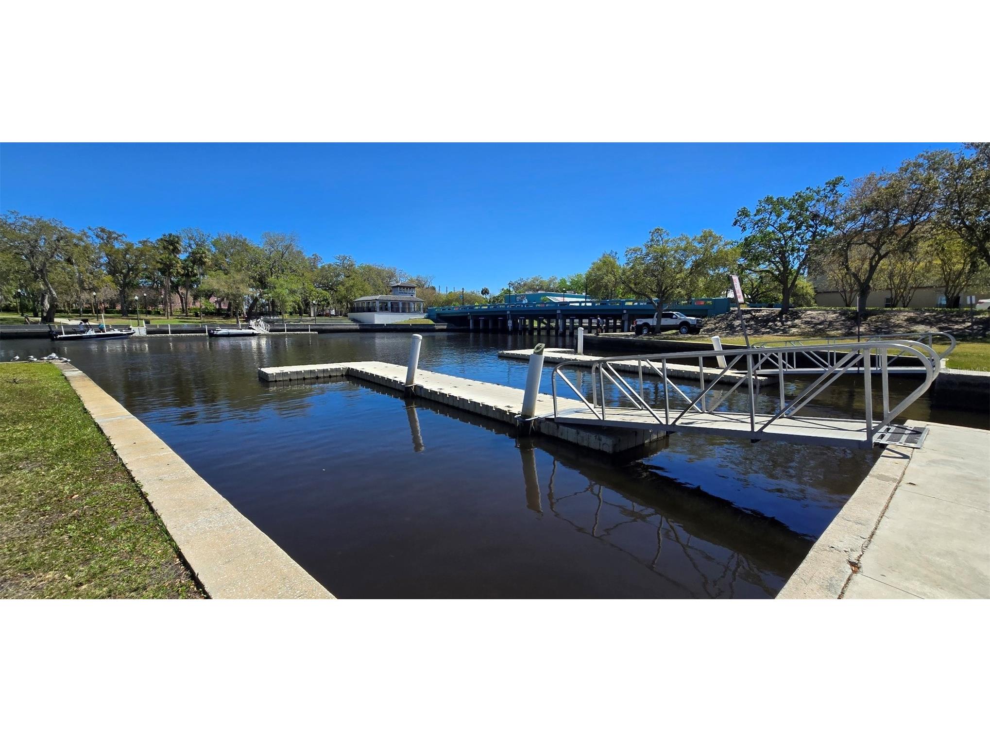 5904 Elm Street New Port Richey FL 34652 W7886648 image23