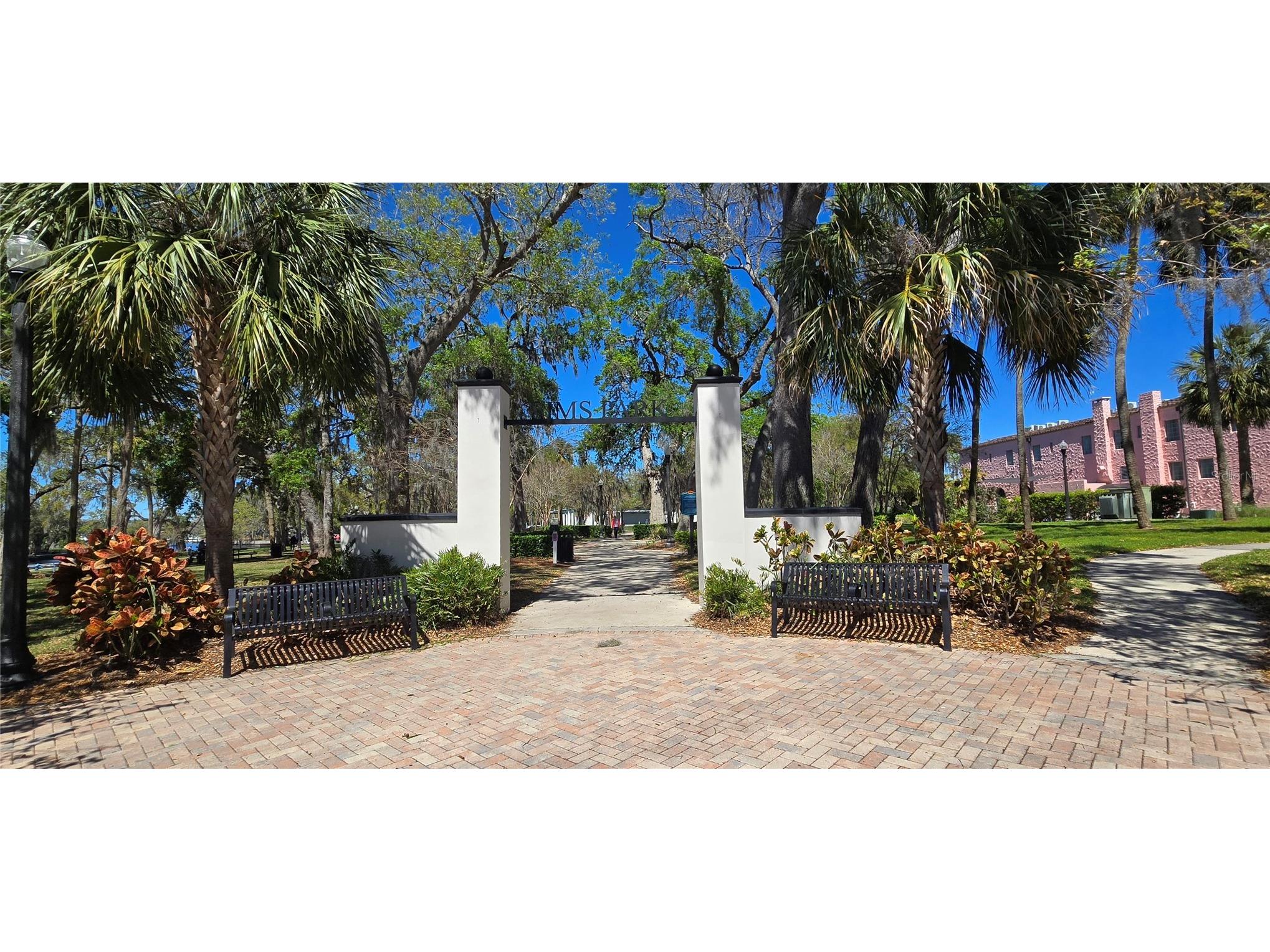 5904 Elm Street New Port Richey FL 34652 W7886648 image33