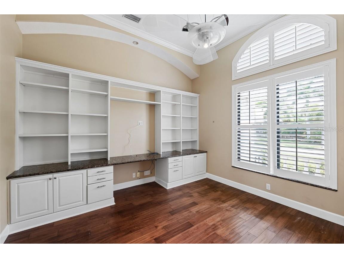 5904 Pelican Bay Plaza S Gulfport FL 33707 TB8440298 image10