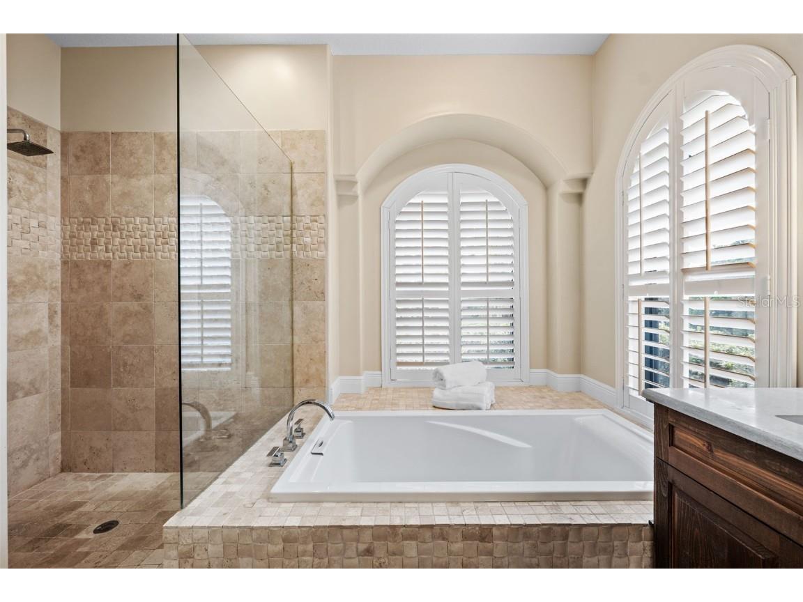 5904 Pelican Bay Plaza S Gulfport FL 33707 TB8440298 image34