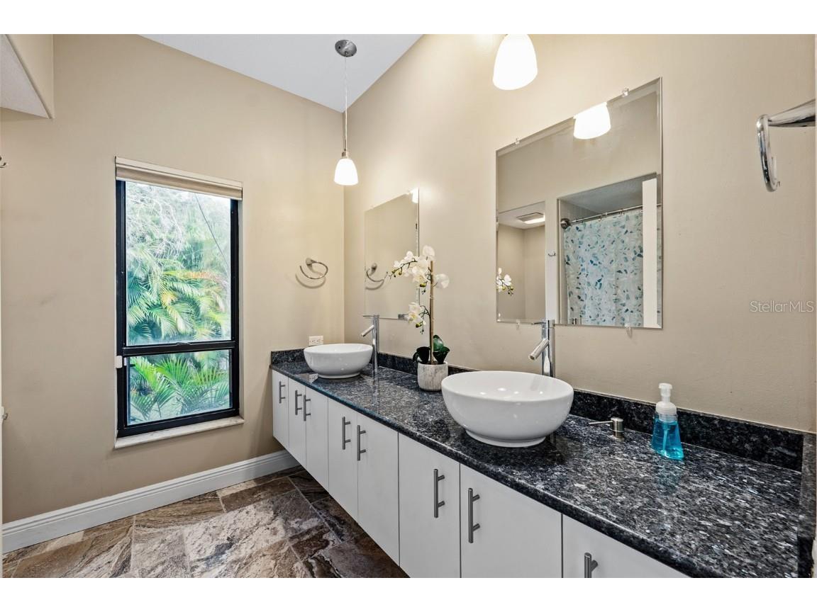 5904 Pelican Bay Plaza S Gulfport FL 33707 TB8440298 image41