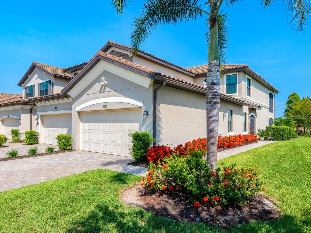 5904 Wake Forest Run #104 Lakewood Ranch FL 34211 A4572530 image1