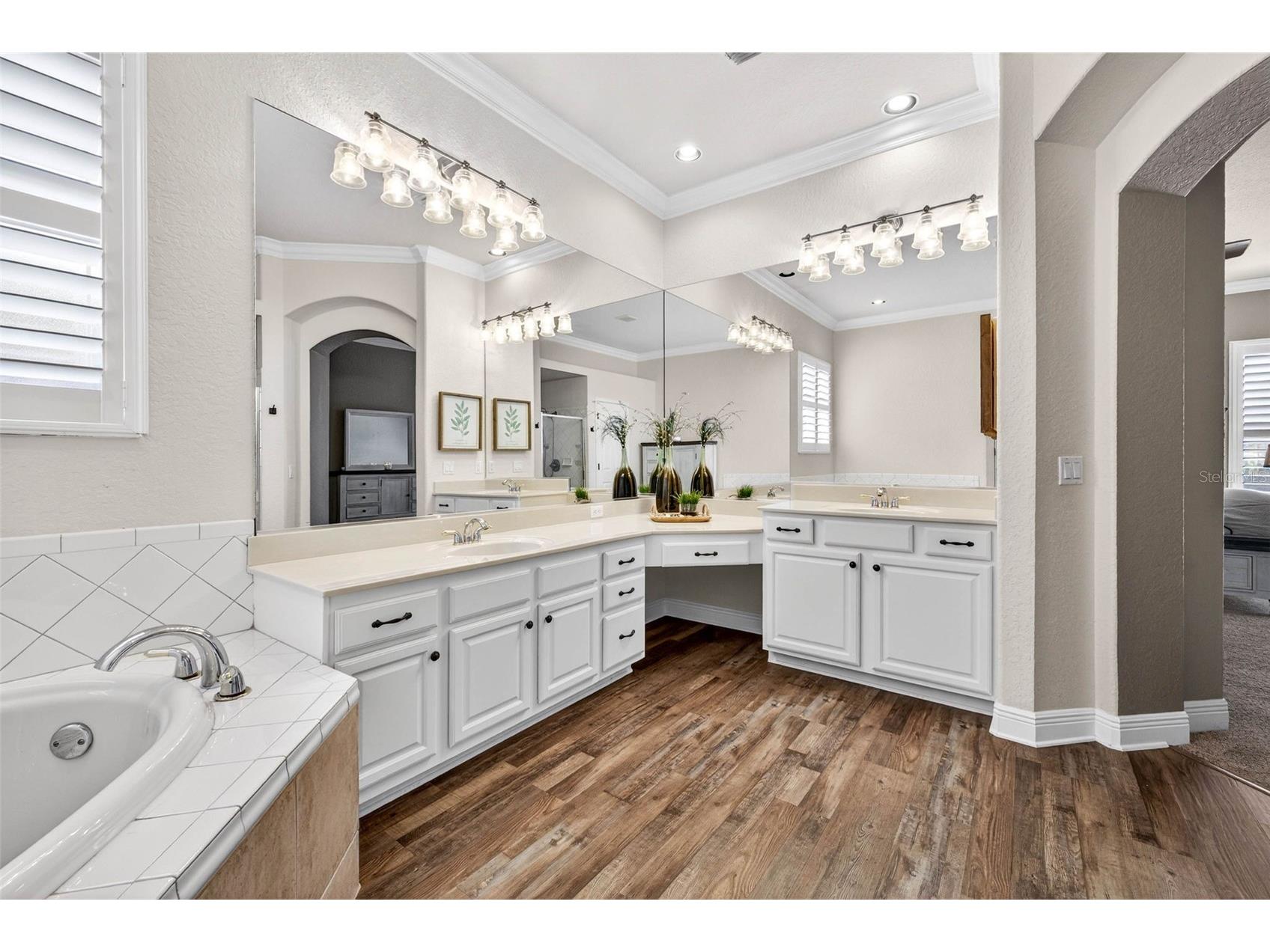 5905 Cherry Oak Drive Valrico FL 33596 TB8493197 image38