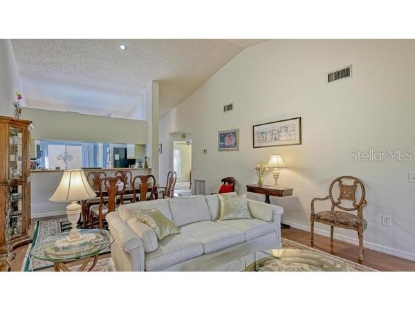 5905 Doral Drive Sarasota FL 34243 A4602151 image12