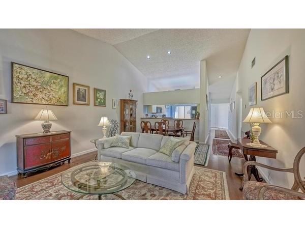 5905 Doral Drive Sarasota FL 34243 A4602151 image10