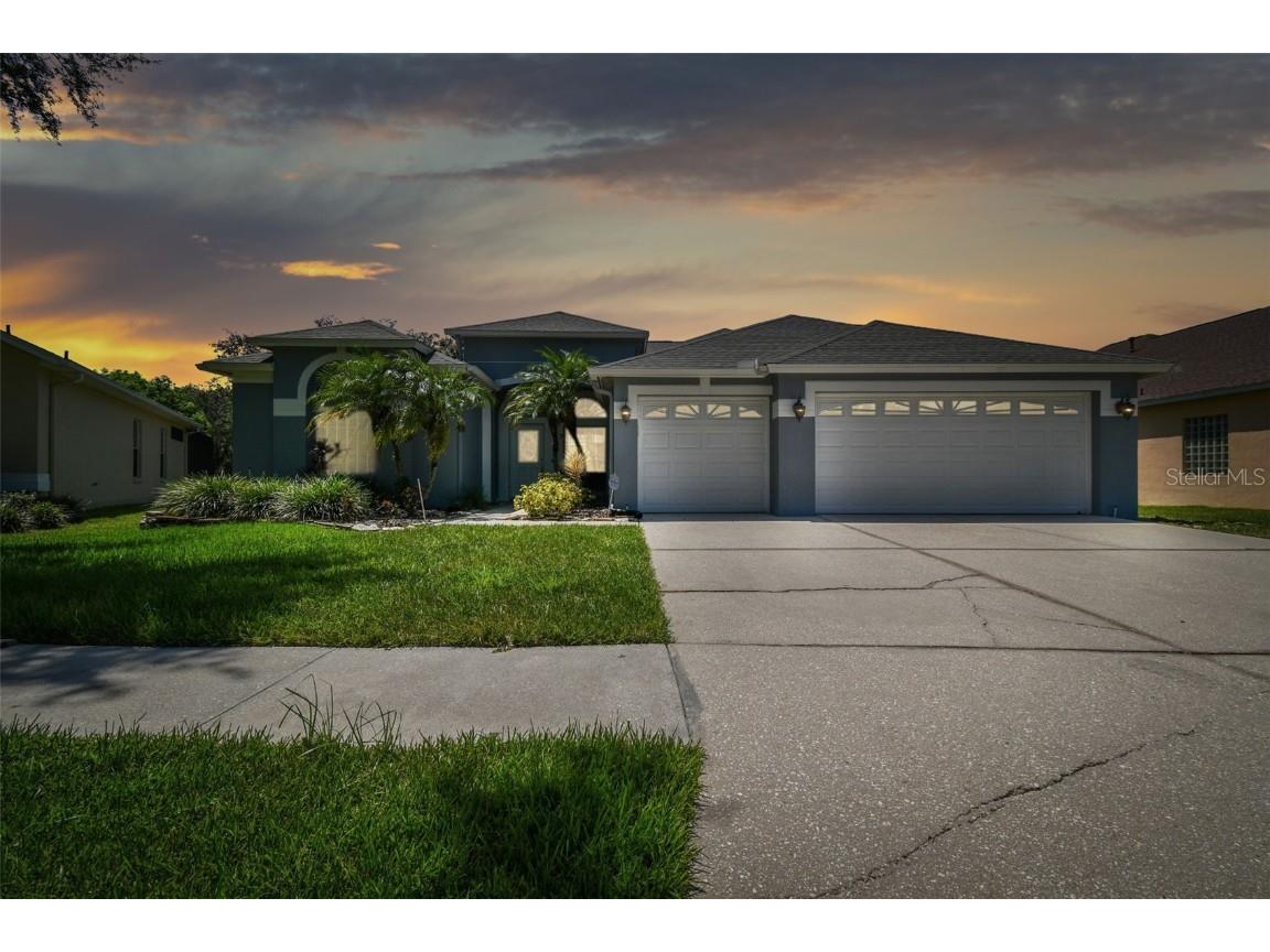 5905 Falconwood Place Lithia FL 33547 T3465412 image1