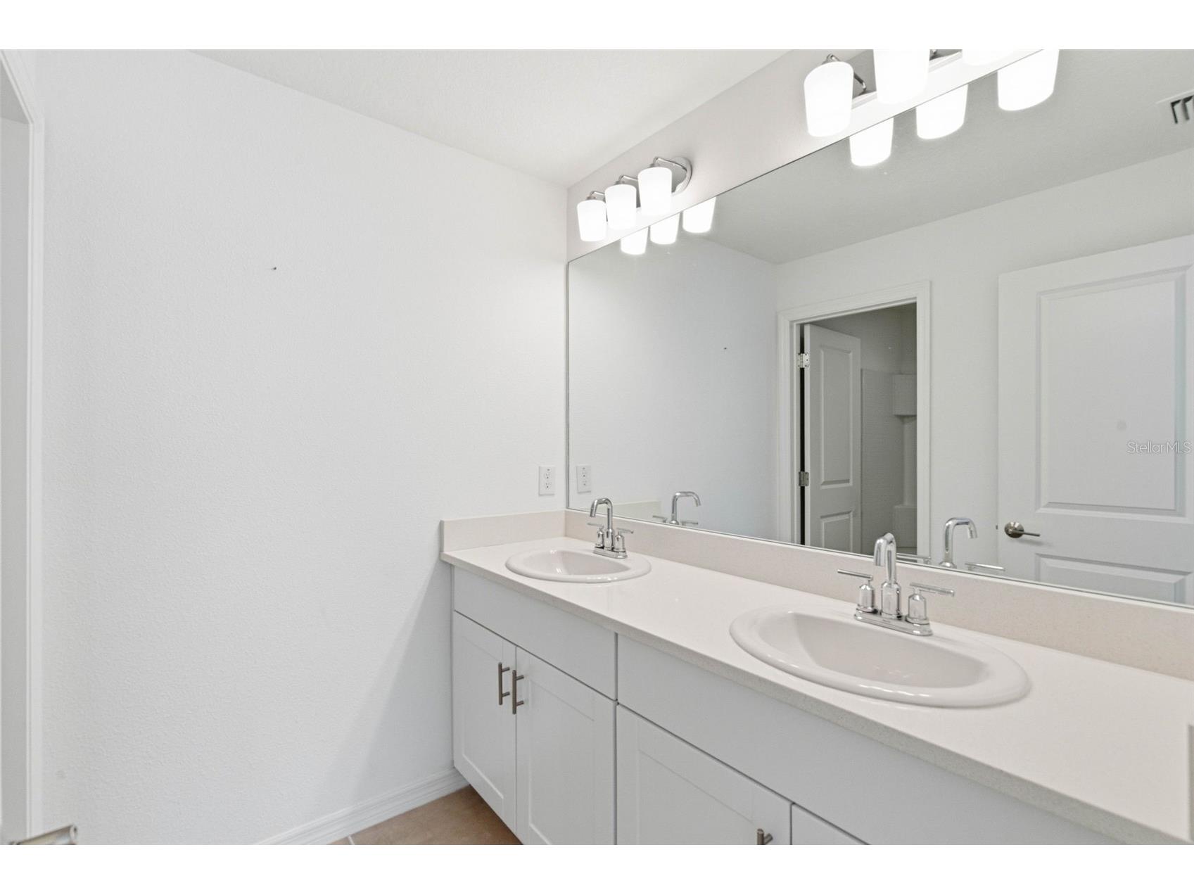 5905 Laurelcrest Glen Palmetto FL 34221 TB8463891 image27