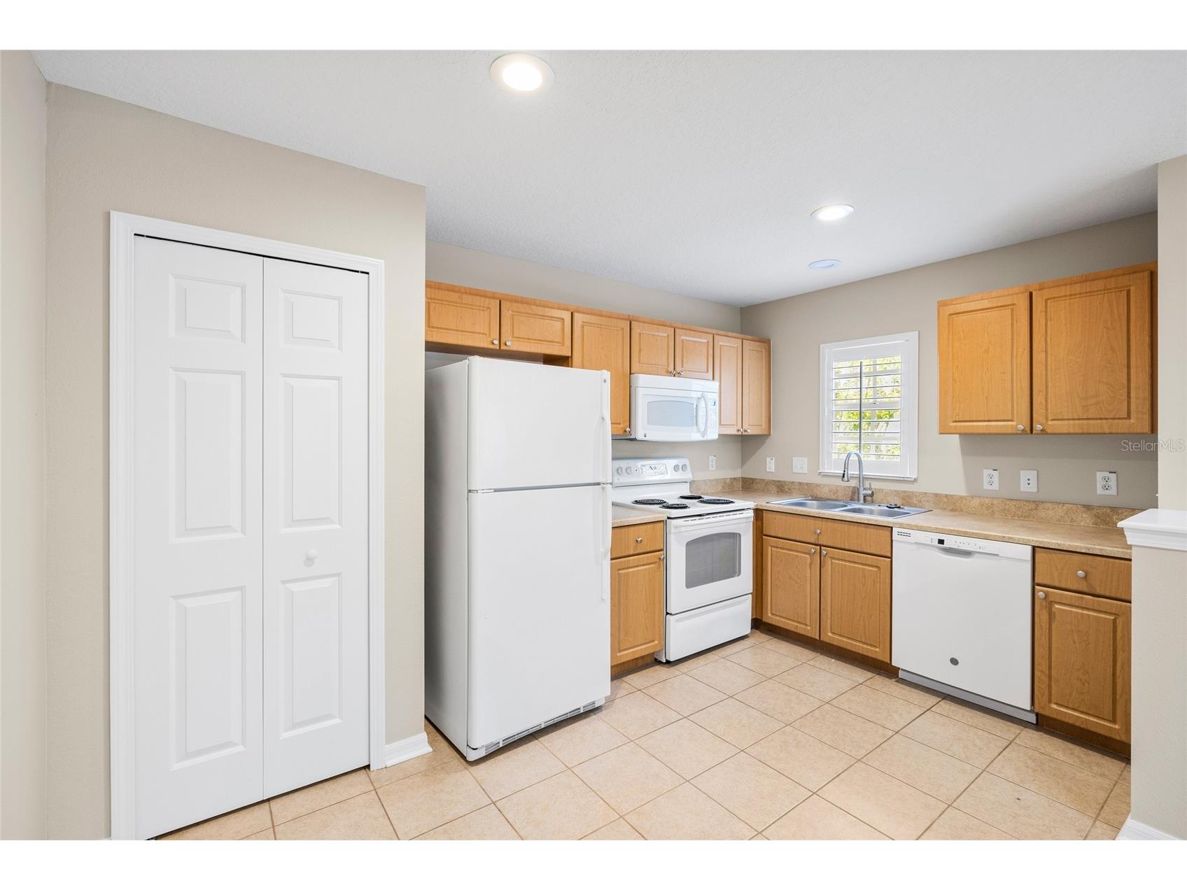 5906 Beaconpark Street Lithia FL 33547 TB8528758 image50
