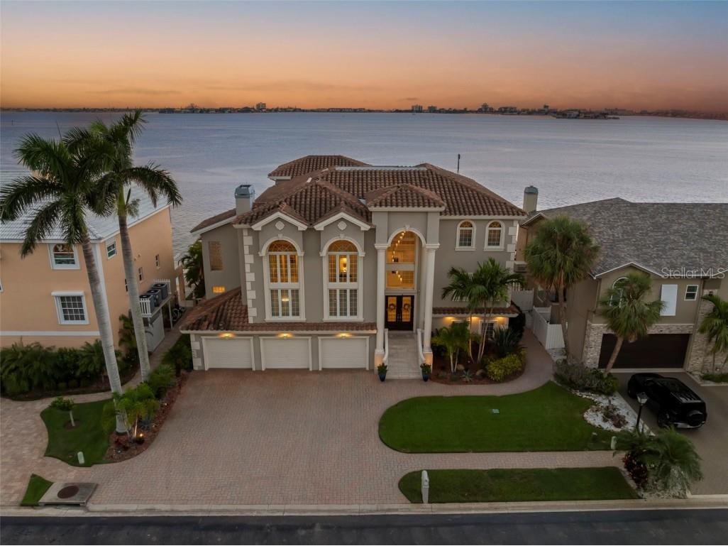 5907 Bayview Circle S Gulfport FL 33707 - BOCA CIEGA BAY TB8426230 image1