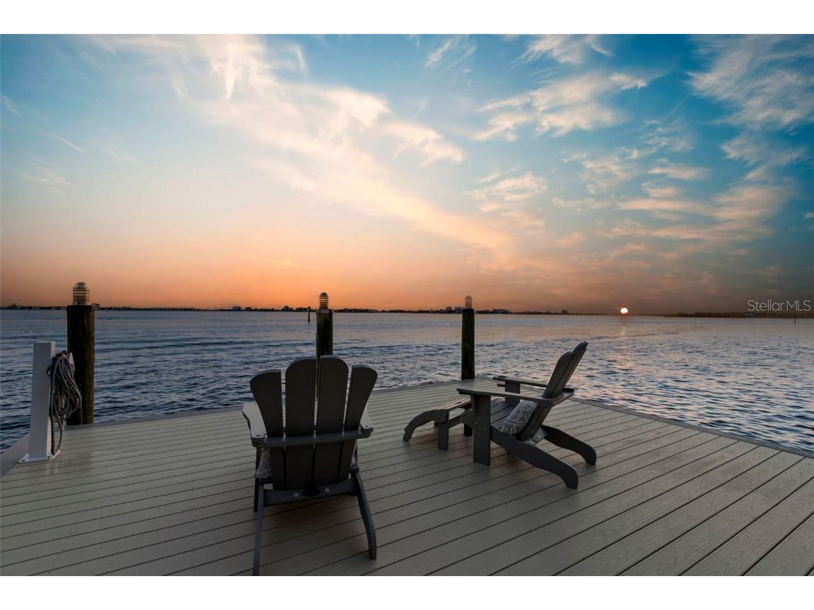 5907 Bayview Circle S Gulfport FL 33707 - BOCA CIEGA BAY TB8426230 image2