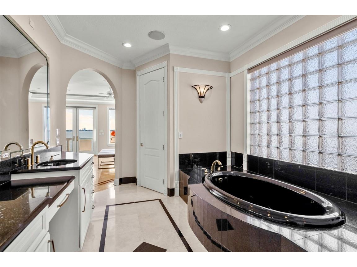 5907 Bayview Circle S Gulfport FL 33707 - BOCA CIEGA BAY TB8426230 image36