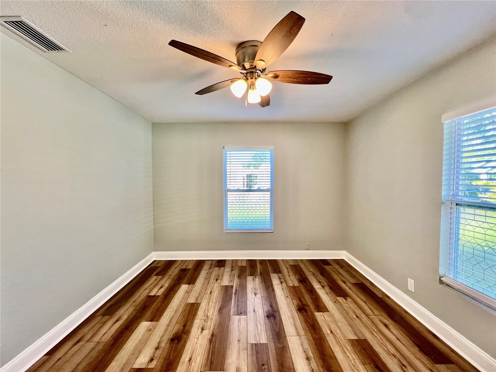 5907 N Ola Avenue Tampa FL 33604 TB8531708 image14