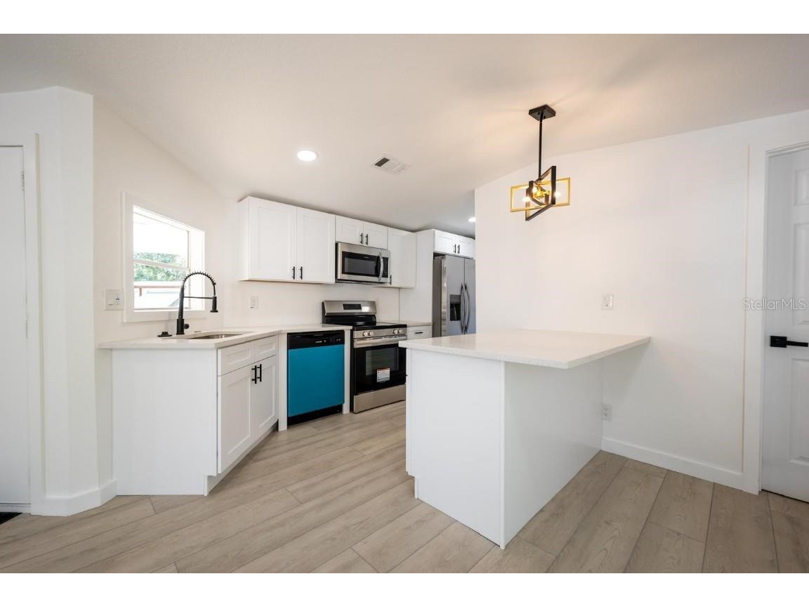 5907 Sussex Court Tampa FL 33615 O6314825 image1