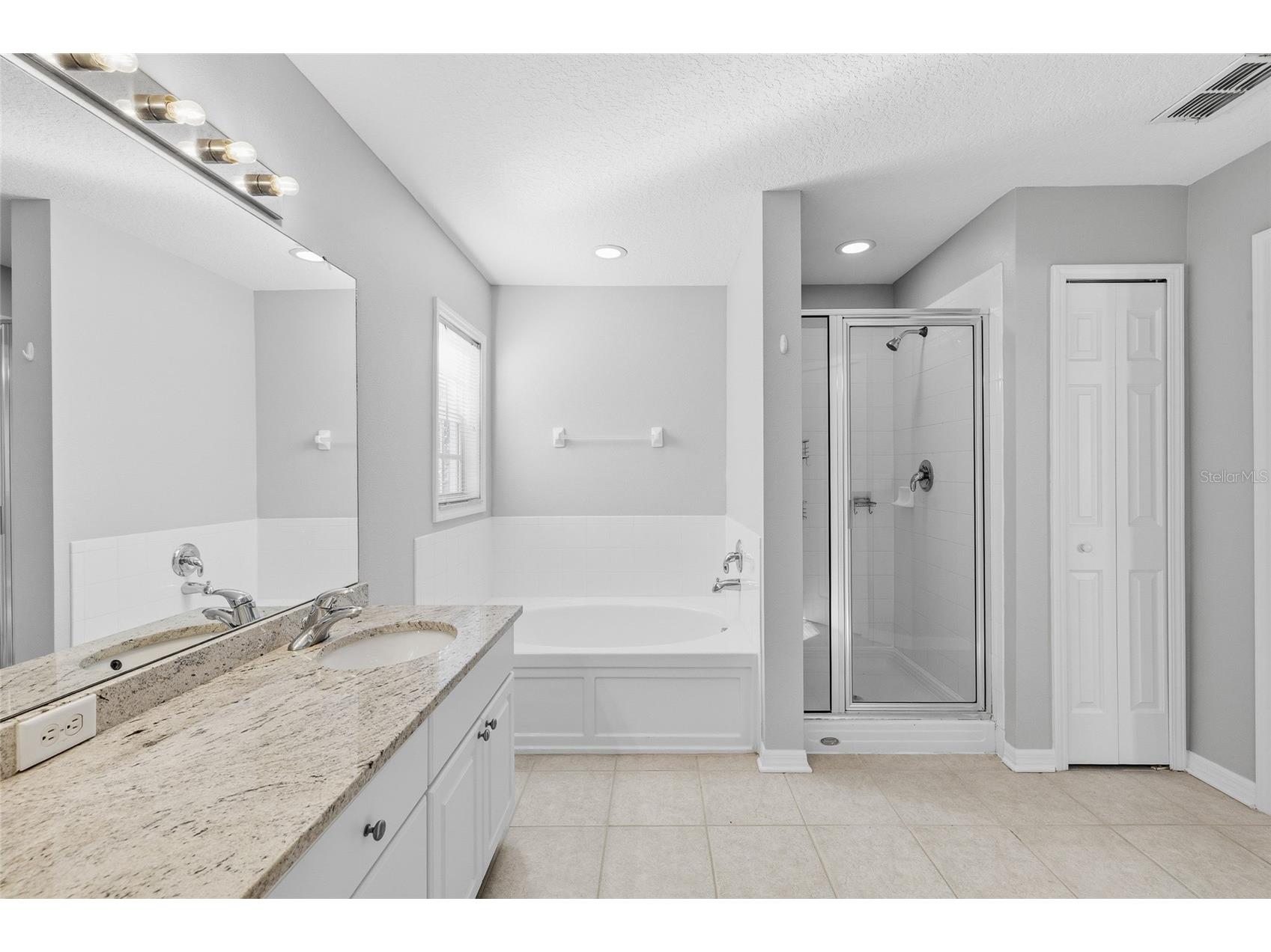 5908 Beaconpark Street Lithia FL 33547 TB8469362 image34