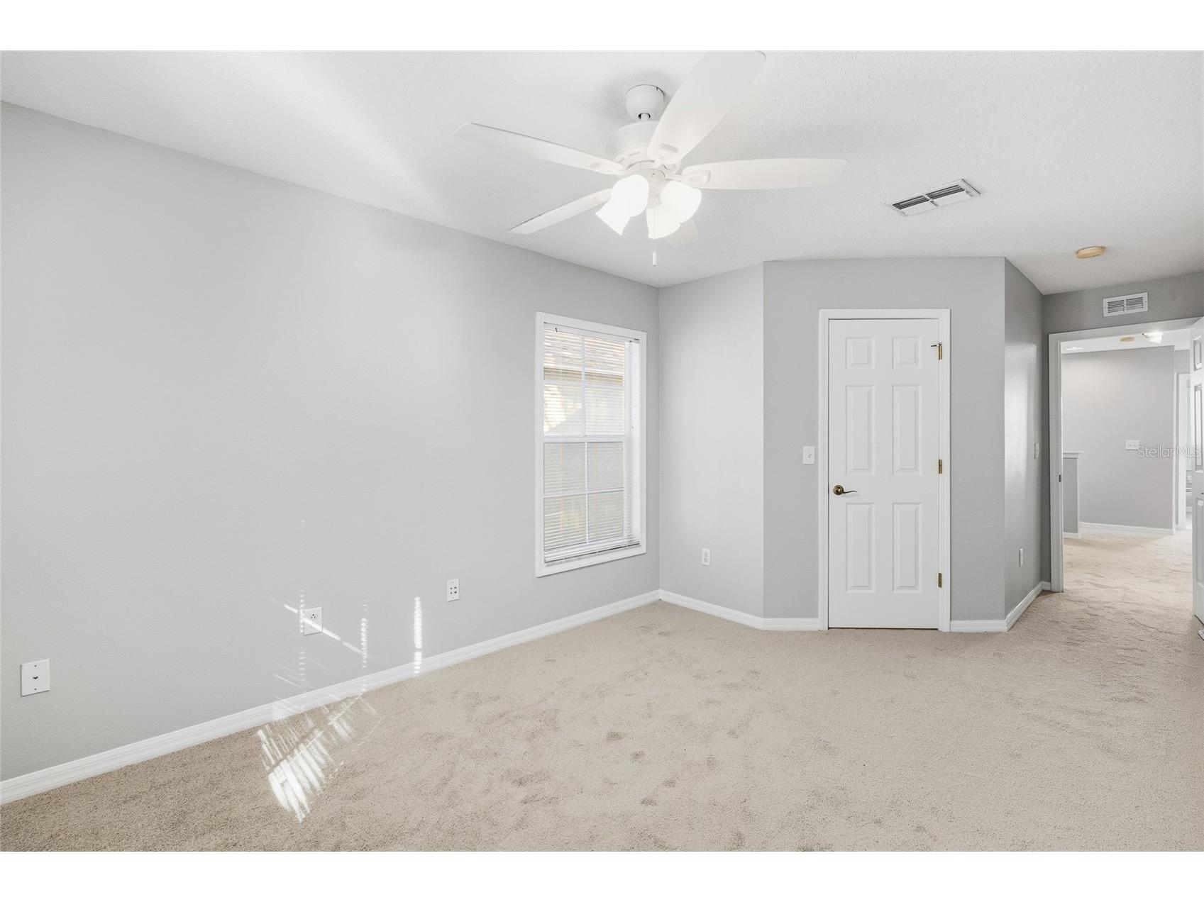 5908 Beaconpark Street Lithia FL 33547 TB8469362 image39