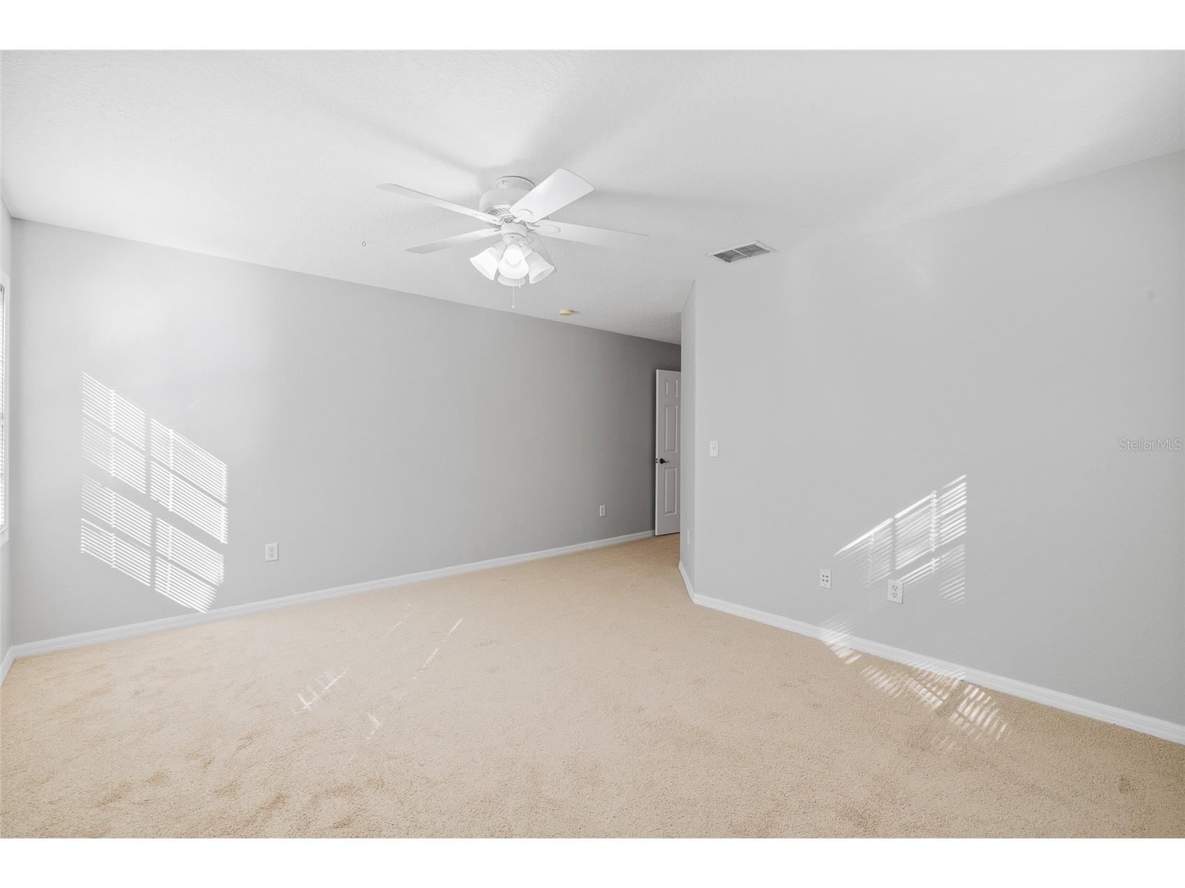 5908 Beaconpark Street Lithia FL 33547 TB8469362 image40