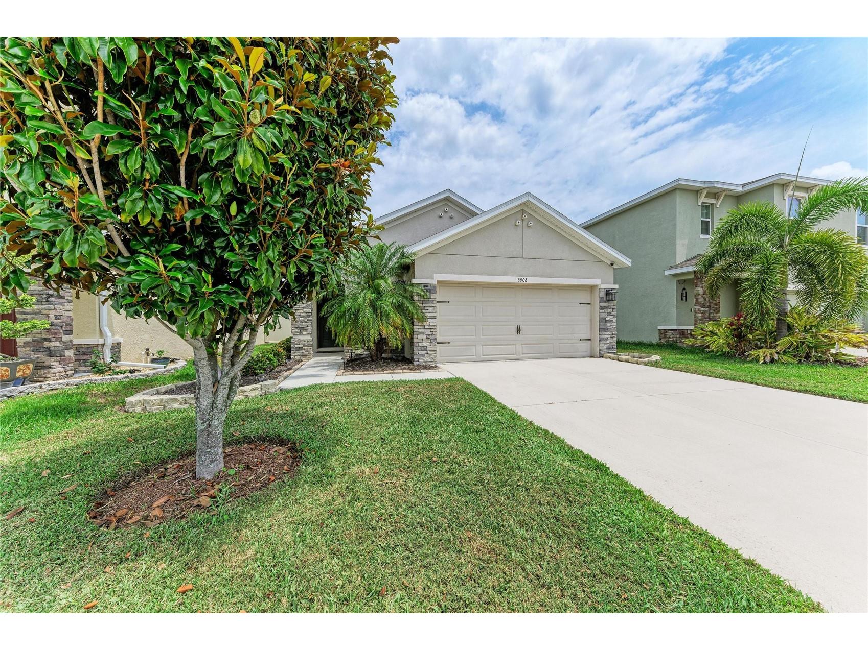5908 Briar Rose Way Sarasota FL 34232 A4693050 image1
