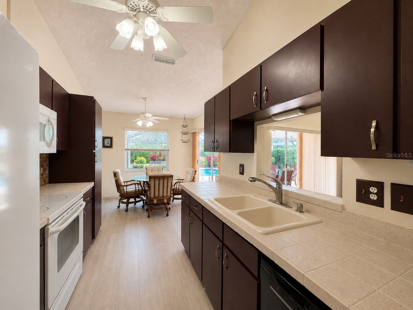 5908 Garden Lakes Majestic Bradenton FL 34203 A4700879 image6
