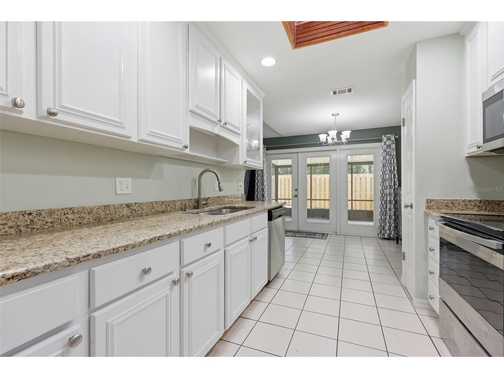 5908 NW 36th Place Gainesville FL 32606 GC541553 image7