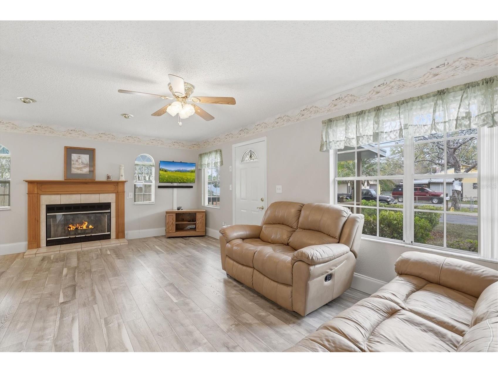 5909 8th Avenue S Tampa FL 33619 TB8456354 image10
