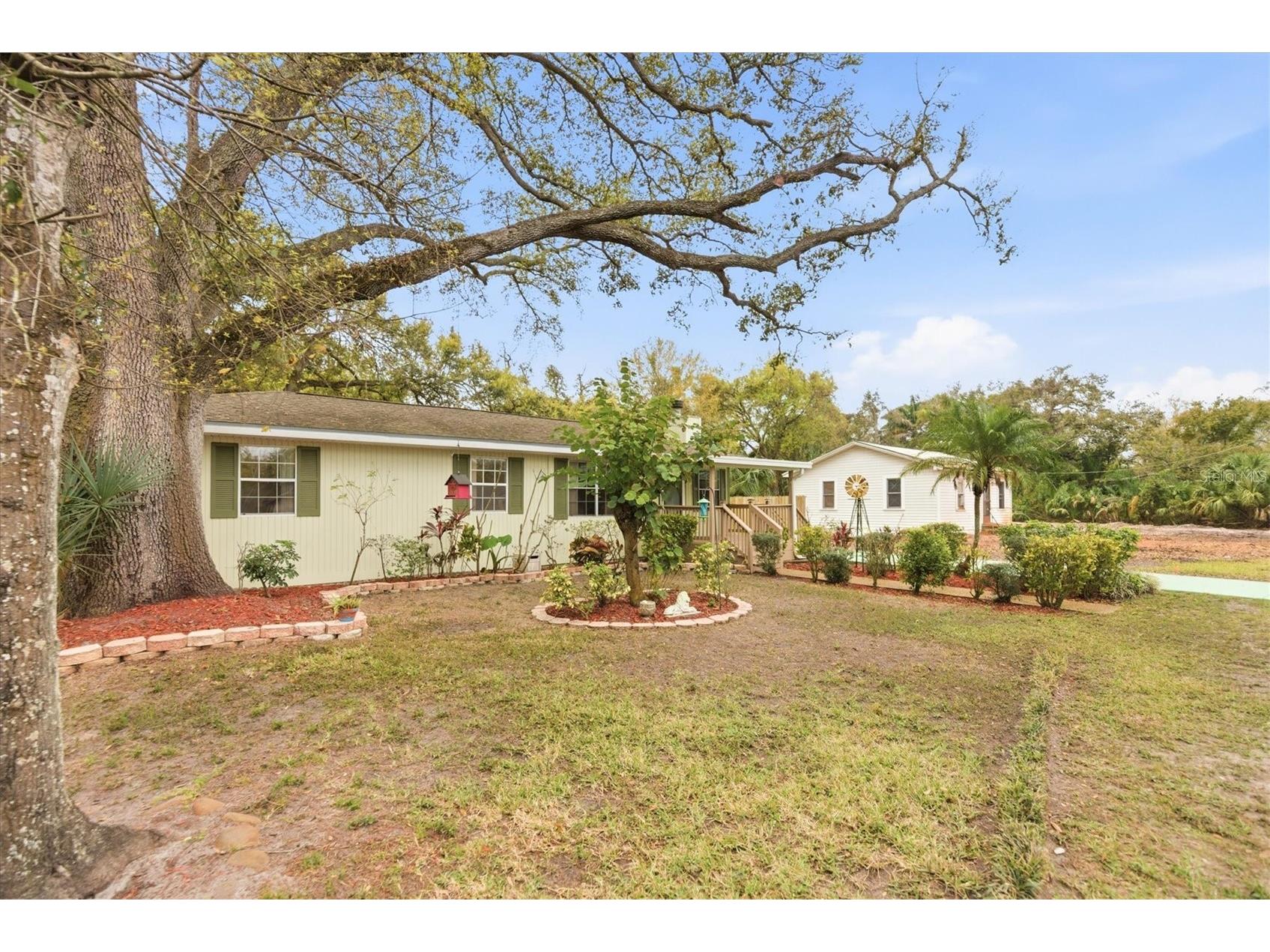 5909 8th Avenue S Tampa FL 33619 TB8456354 image4