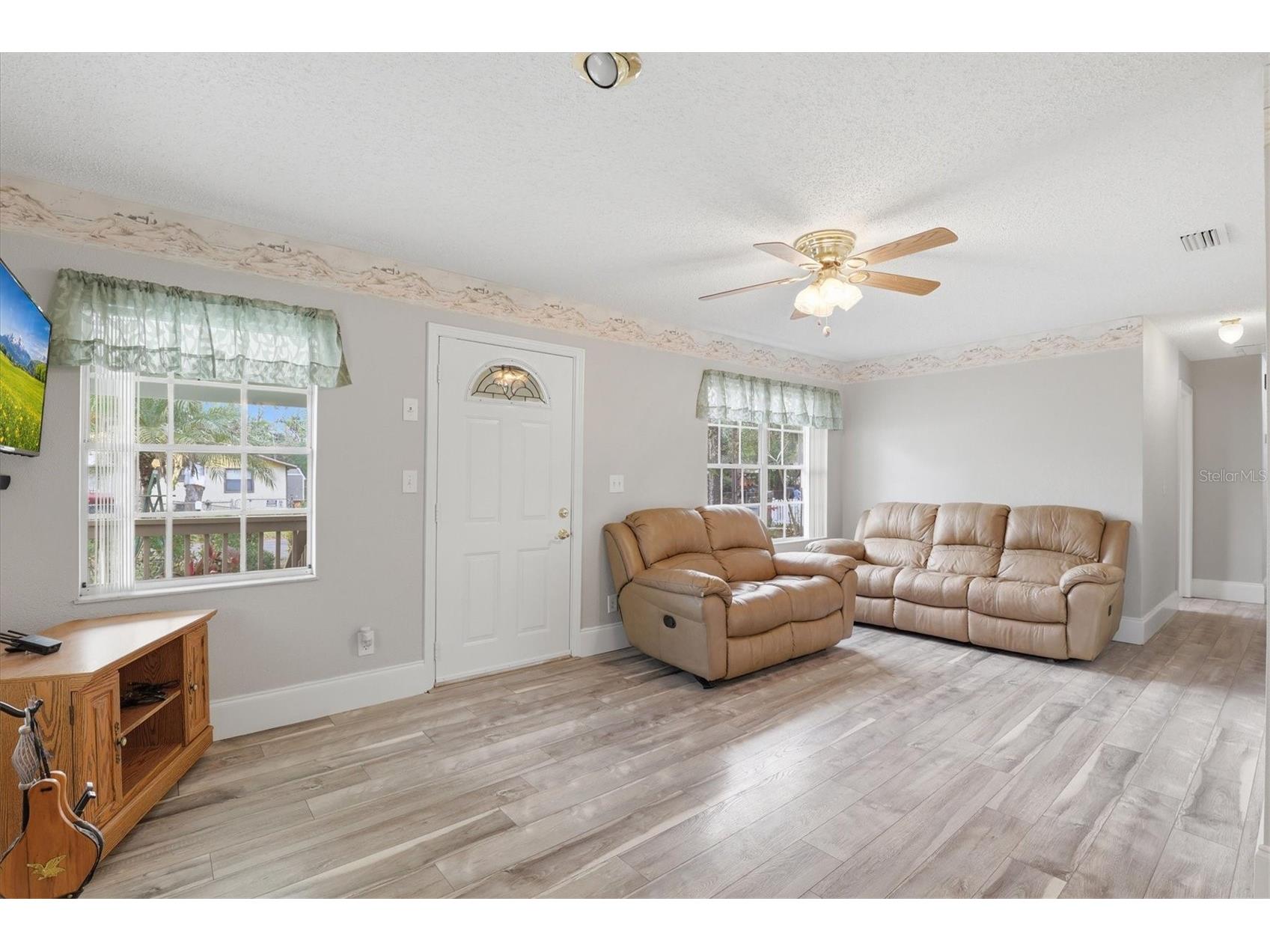 5909 8th Avenue S Tampa FL 33619 TB8456354 image9