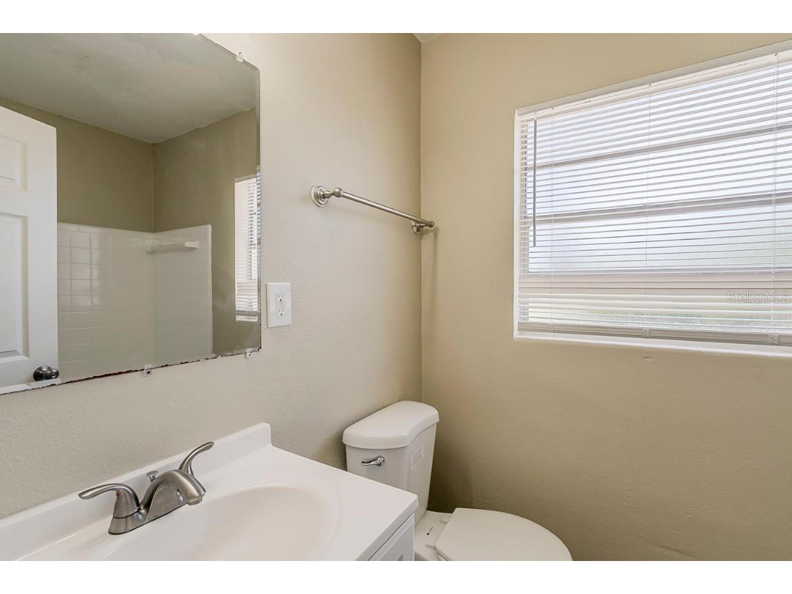 5909 Avery Street Orlando FL 32808 O6290369 image14