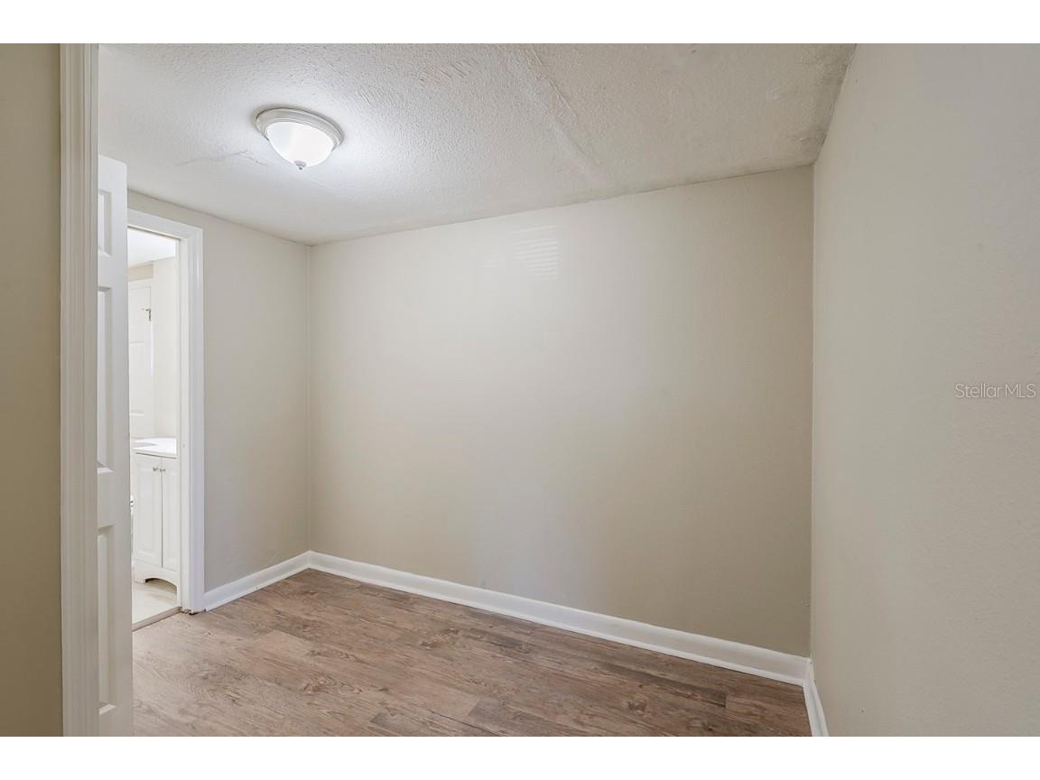 5909 Avery Street Orlando FL 32808 O6290369 image23