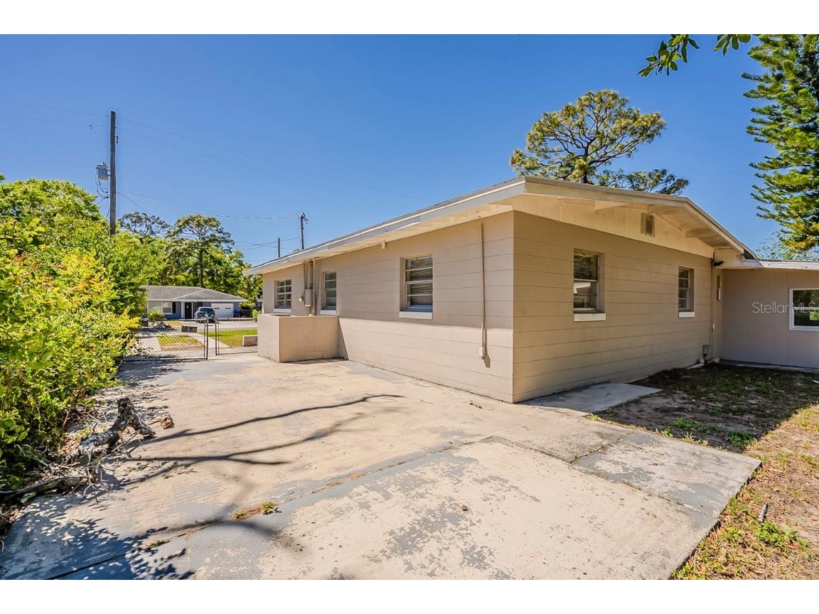 5909 Avery Street Orlando FL 32808 O6290369 image30