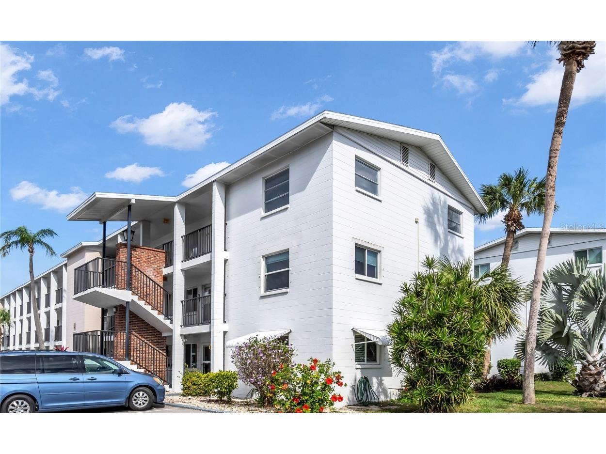 5909 Garden Lane #H27 Bradenton FL 34207 A4597738 image1