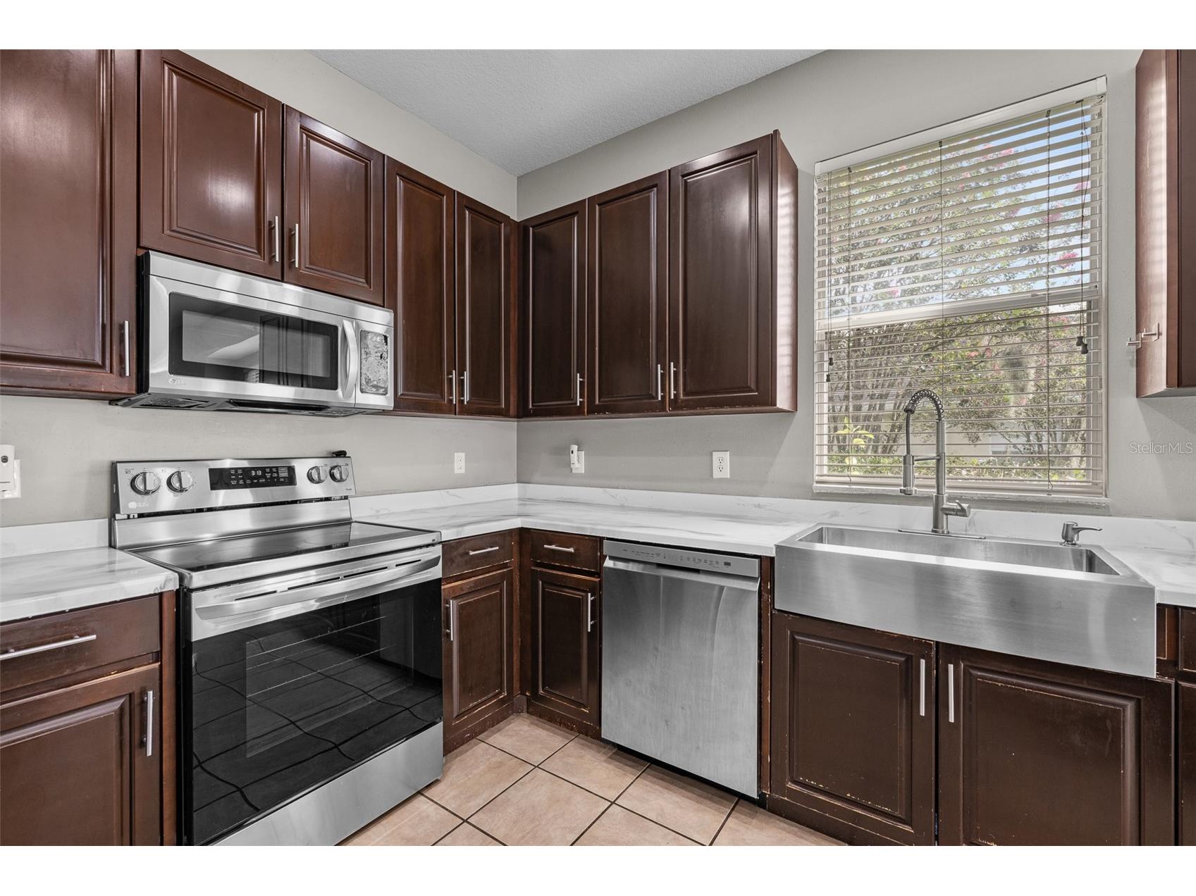 5909 Wedgefield Drive Zephyrhills FL 33541 TB8421048 image13