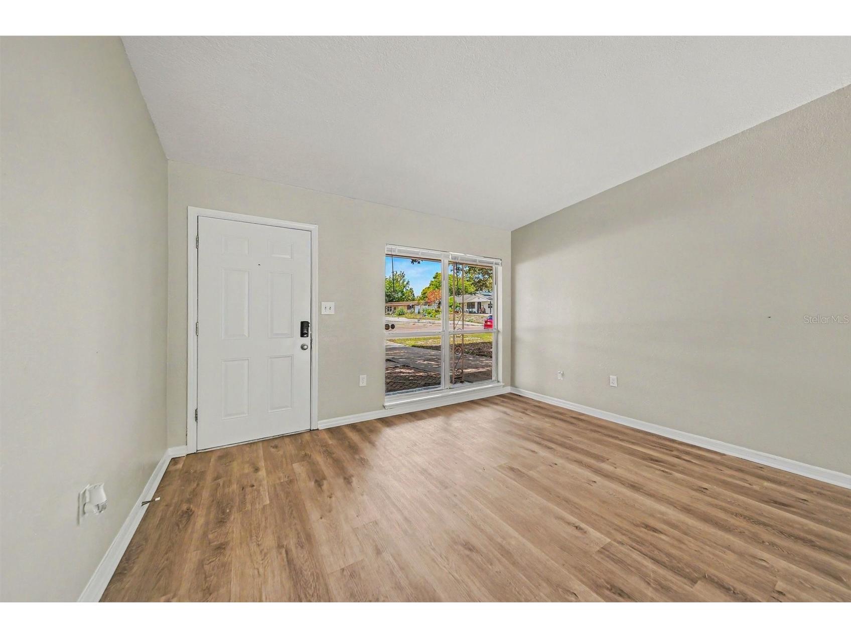 5909 Wolf Road Orlando FL 32808 O6408674 image3