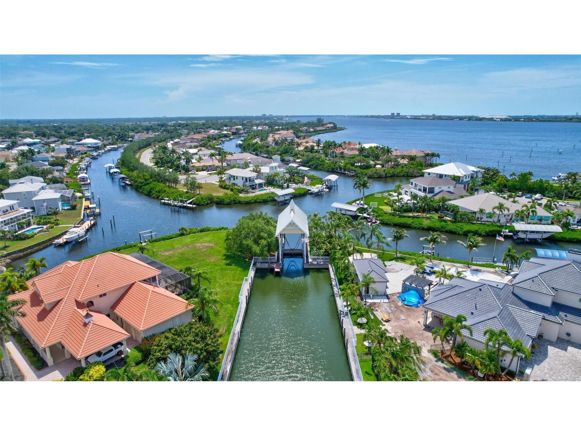 591 Mast Drive Bradenton FL 34208 A4693201 image73